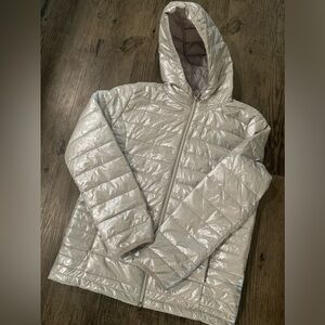 Bella & Birdie xl 14-16 silver puffer with hood.